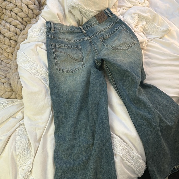 VERSEAS BLUE FADED BOOT LEG JEANS - Picture 6 of 8